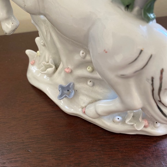 Vintage Unicorn with Flowers Porcelain Figurine - Picture 6 of 9